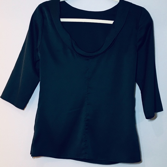 Blk Top with Side Zipper & Rolled Collar in Back - Picture 2 of 5